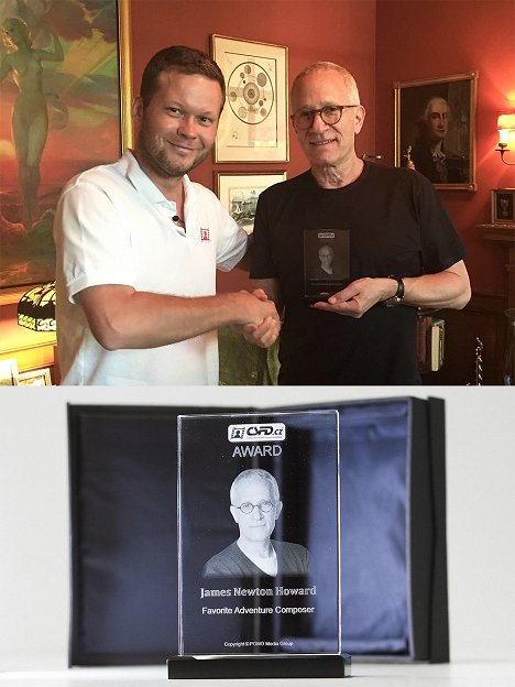 James Newton Howard receiving a CSFD.cz AWARD from Martin Pomothy in Santa Monica on April 2017 - Martin Pomothy, James Newton Howard