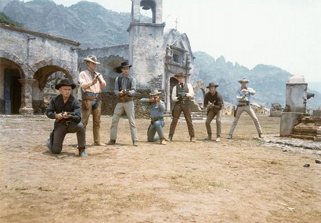 Yul Brynner, Steve McQueen, Horst Buchholz, Charles Bronson, Robert Vaughn, Brad Dexter, James Coburn