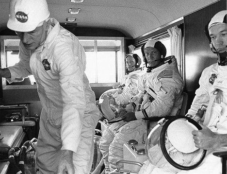 Neil Armstrong, Buzz Aldrin, Michael Collins - Ve stínu Měsíce - Z filmu