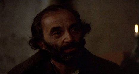 Charles Aznavour - Podzemní pevnost - Z filmu