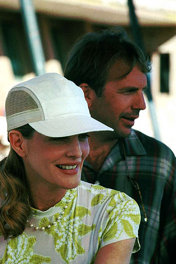 Rene Russo, Kevin Costner - Tin Cup - Photos