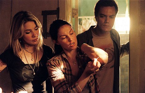 Lynn Collins, Ashley Judd, Michael Shannon - Chrobák - Z filmu