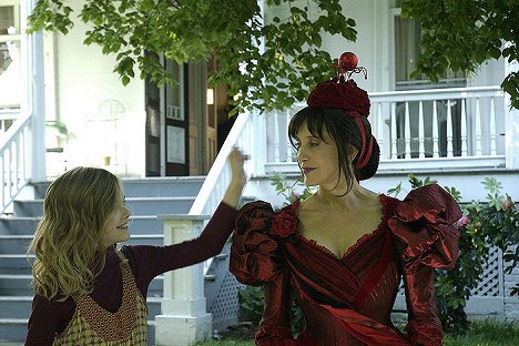 Elle Fanning, Felicity Huffman - Phoebe v krajine zázrakov - Z filmu