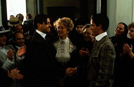 Rupert Graves, Helen Mirren, Giovanni Guidelli - Kam se i andělé bojí vstoupit - Z filmu