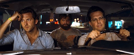 Bradley Cooper, Zach Galifianakis, Ed Helms - Pařba ve Vegas - Z filmu