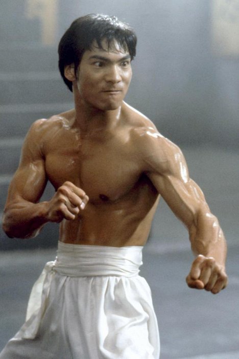 Jason Scott Lee - Dragon: The Bruce Lee Story - Photos
