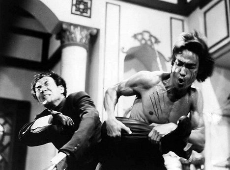 Kien Shih, Bruce Lee - Drak přichází - Z filmu