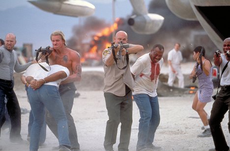 Brendan Kelly, Conrad Goode, John Malkovich - Con Air - Z filmu