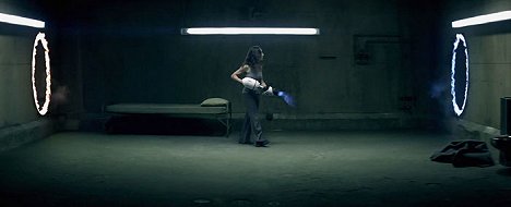 Danielle Rayne - Portal: No Escape - Z filmu