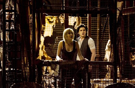 Adelaide Clemens, Kit Harington - Návrat do Silent Hill 3D - Z filmu