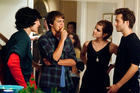 Ezra Miller, Johnny Simmons, Emma Watson, Reece Thompson - Ten, kdo stojí v koutě - Z filmu