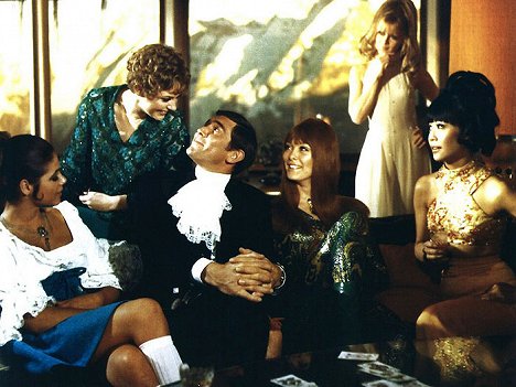 Ingrid Back, Angela Scoular, George Lazenby, Jenny Hanley, Anouska Hempel, Mona Chong