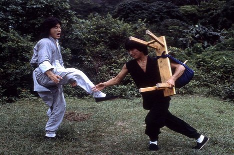 Jackie Chan, Biao Yuen - Mladý mistr - Z filmu