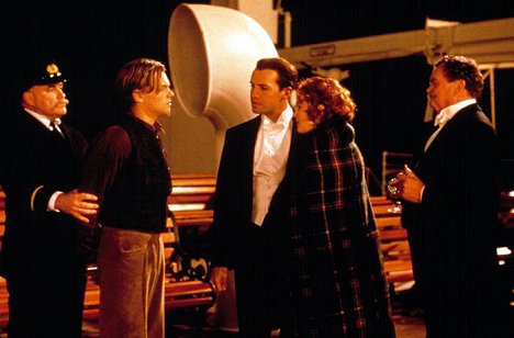 Ron Donachie, Leonardo DiCaprio, Billy Zane, Kate Winslet, Bernard Fox - Titanic - Z filmu