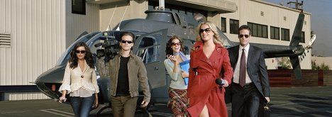 Brooke Burns, Rebecca Romijn, Josh Hopkins - Pepper Dennis - Z filmu