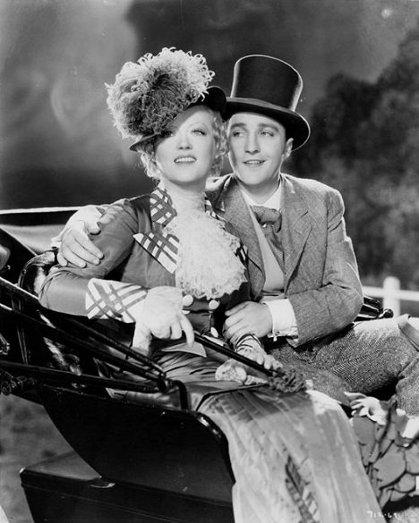 Marion Davies, Bing Crosby - Going Hollywood - Z filmu
