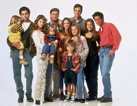 John Stamos, Lori Loughlin, Dave Coulier, Andrea Barber, Mary-Kate Olsen, Bob Saget, Jodie Sweetin, Candace Cameron Bure, Scott Weinger - Plný dům - Promo