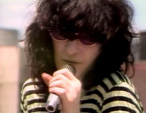 Joey Ramone - Ramones - We Want the Airwaves - Z filmu