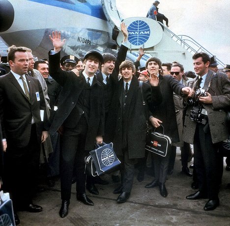 John Lennon, Paul McCartney, Ringo Starr, George Harrison - Beatles v USA - Z filmu