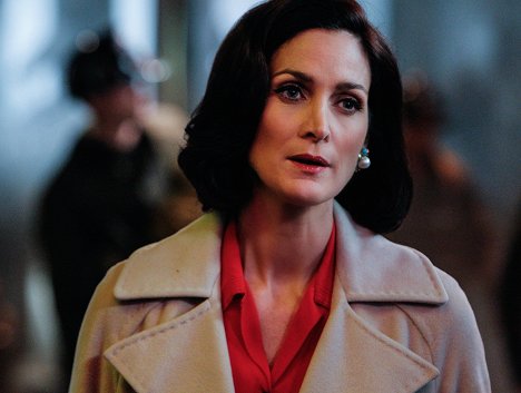 Carrie-Anne Moss - Vegas - Unfinished Business - Z filmu