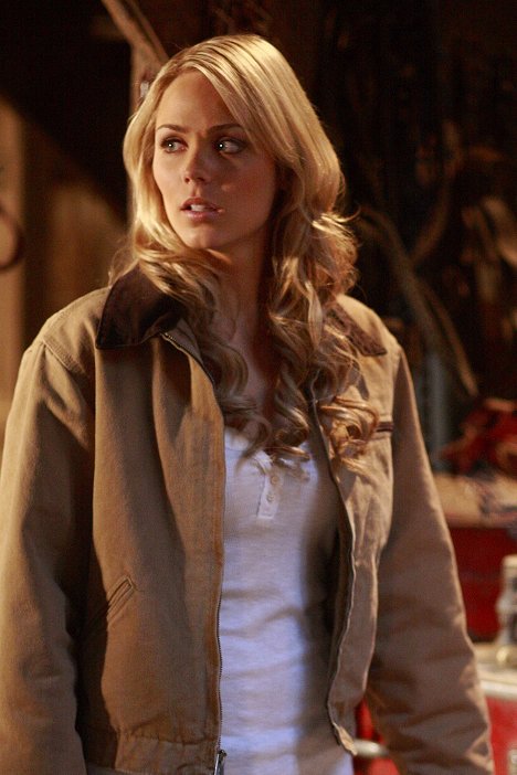 Laura Vandervoort - Smallville - Pravda - Z filmu