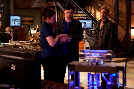 Cassidy Freeman, Tom Welling, Justin Hartley - Smallville - Nadvláda - Z filmu