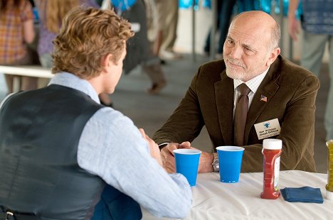 Simon Baker, Carmen Argenziano