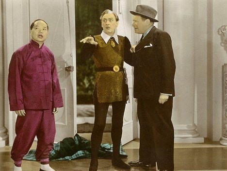 Willie Fung, John Barrymore, Gregory Ratoff - The Great Profile - Z filmu
