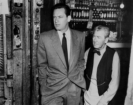 William Holden, Tom Moore - The Turning Point - Z filmu