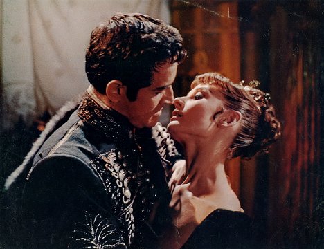 Vittorio Gassman, Audrey Hepburn - Vojna a mír - Z filmu