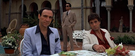 F. Murray Abraham, Al Pacino - Zjizvená tvář - Z filmu