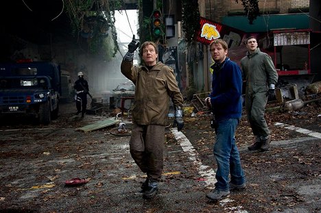 Bryan Cranston, Gareth Edwards, Aaron Taylor-Johnson - Godzilla - Z nakrúcania