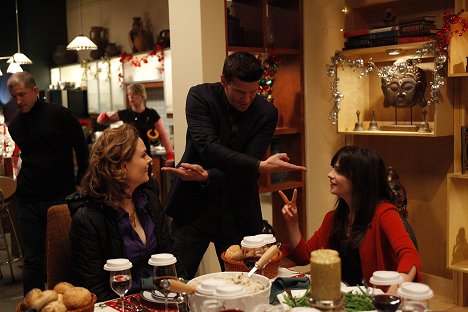 Tim Southam, Emily Deschanel, David Boreanaz, Zooey Deschanel