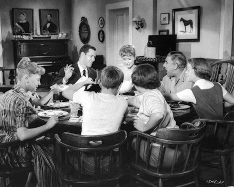 Una Merkel, Tony Randall, Debbie Reynolds, Paul Douglas