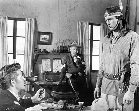Gregg Palmer, Joe Sawyer, Rock Hudson - Taza, Son of Cochise - Z filmu