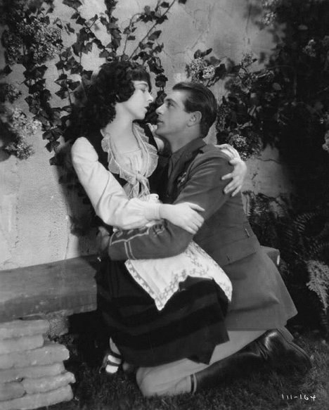 Colleen Moore, Gary Cooper - Lilac Time - Photos
