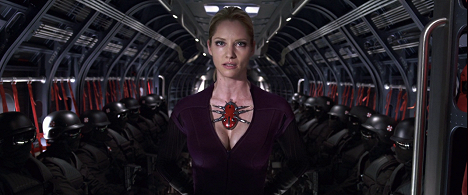 Sienna Guillory - Resident Evil: Afterlife - Z filmu