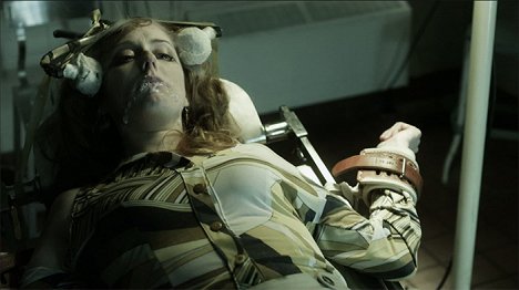 Kristen Harris - Pach krve 4: Krvavý počátek - Z filmu