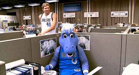 Dirk Nowitzki - Nowitzki: Der perfekte Wurf - Z filmu