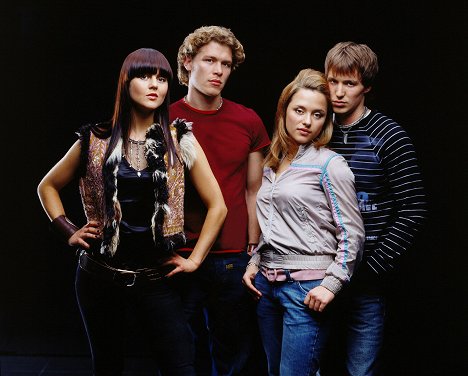 Amber Sainsbury, Joseph Morgan, Zoë Tapper, Jamie Davis