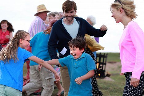 David Tennant, Bobby Smalldridge, Rosamund Pike - Naše dovolená a jiné pohromy - Z filmu