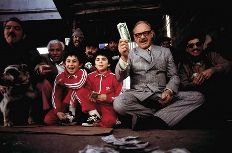 Kumar Pallana, Jonah Meyerson, Gene Hackman - Taková zvláštní rodinka - Z filmu