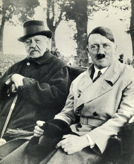 Paul von Hindenburg, Adolf Hitler - Hindenburg a Hitler - Z filmu