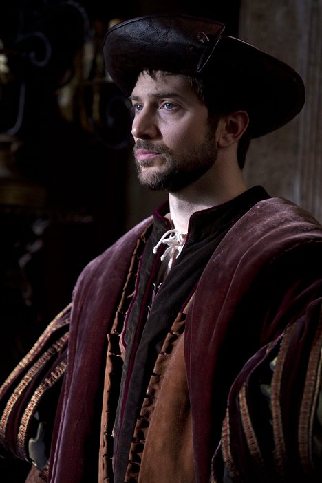 Luke Roberts - Wolf Hall - Z filmu