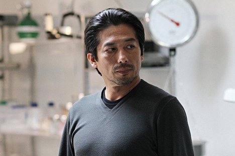 Hirojuki Sanada - Helix - Bacilonosič - Z filmu