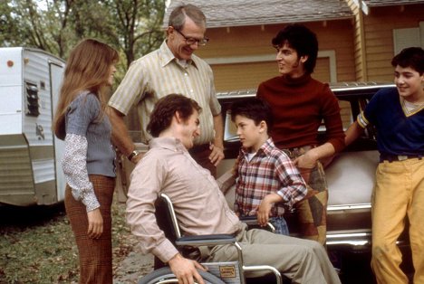 Samantha Larkin, Raymond J. Barry, Tom Cruise, Kevin Harvey Morse, Josh Evans, Jamie Talisman