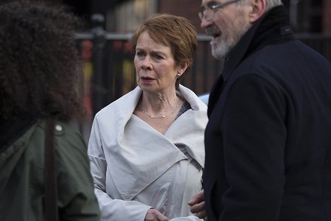 Celia Imrie, Larry Lamb - Láska a manželství - Z filmu