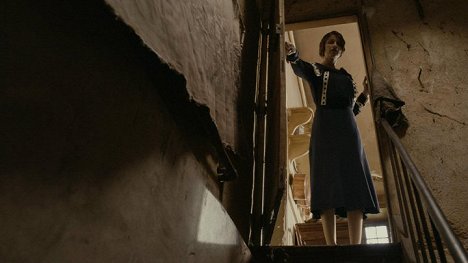 Laetitia Casta - Derrière les murs - Z filmu