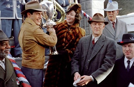 Gary Stevens, Elizabeth Banks, Chris Cooper - Seabiscuit - Z filmu