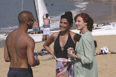 Fatima Adoum, Sophie-Charlotte Husson - Hotel na pláži - Z filmu